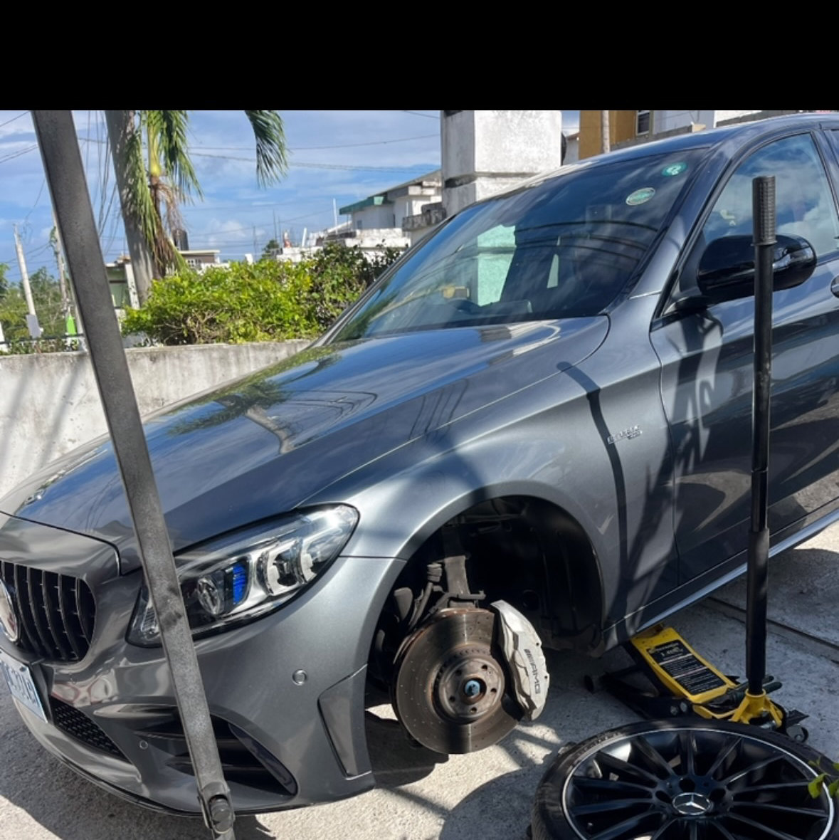 Mercedes-AMG C-Class — Front brake service